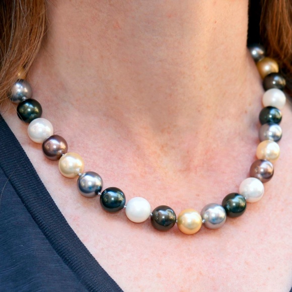 LUCORAL Mother of Pearl Sterling silver Necklace - Picture 8 of 8